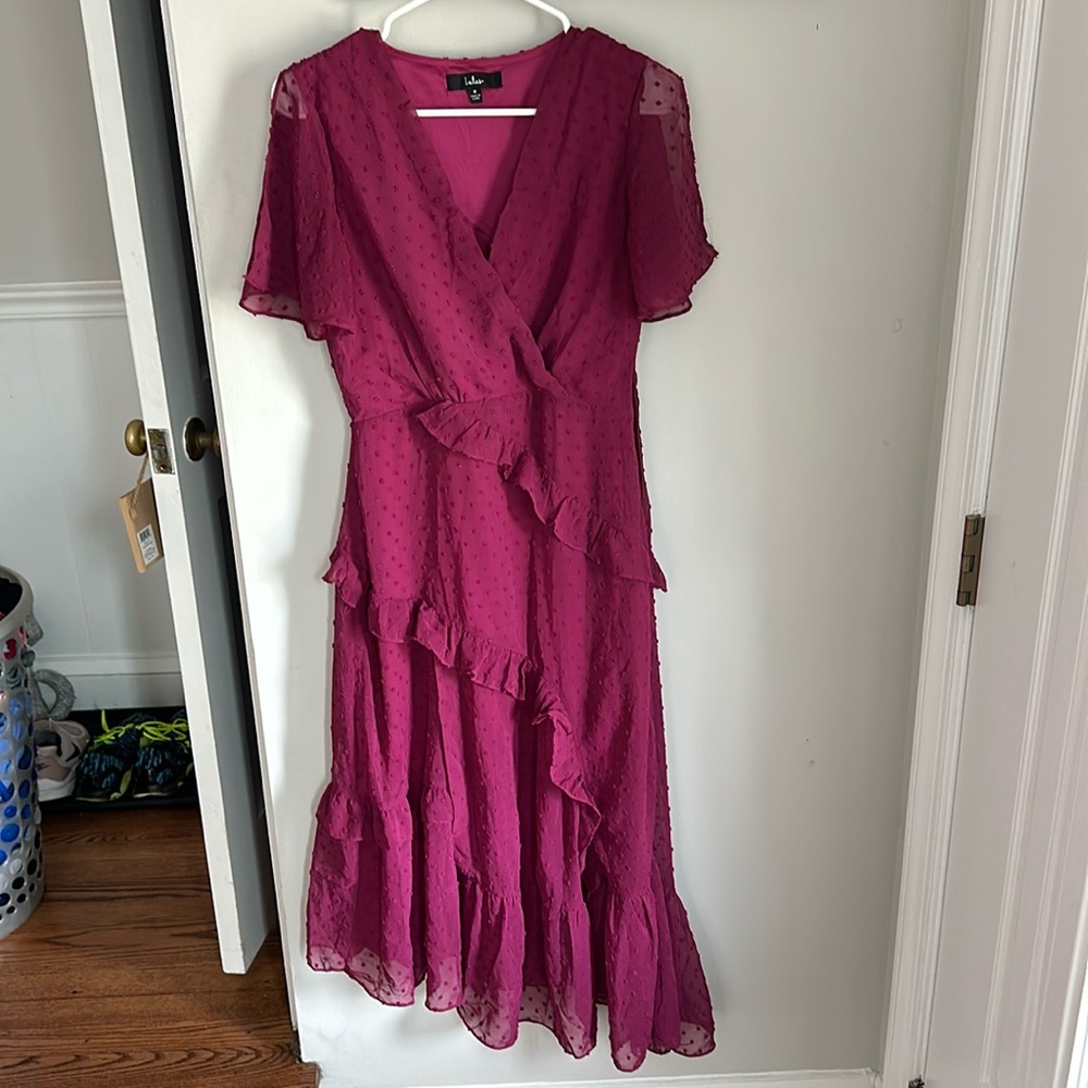 Lulu’s Ruffled Maroon Midi Dress- Size M